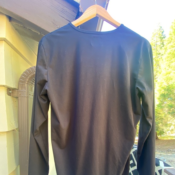 cuts curved hem long sleeve henley - Picture 2 of 4